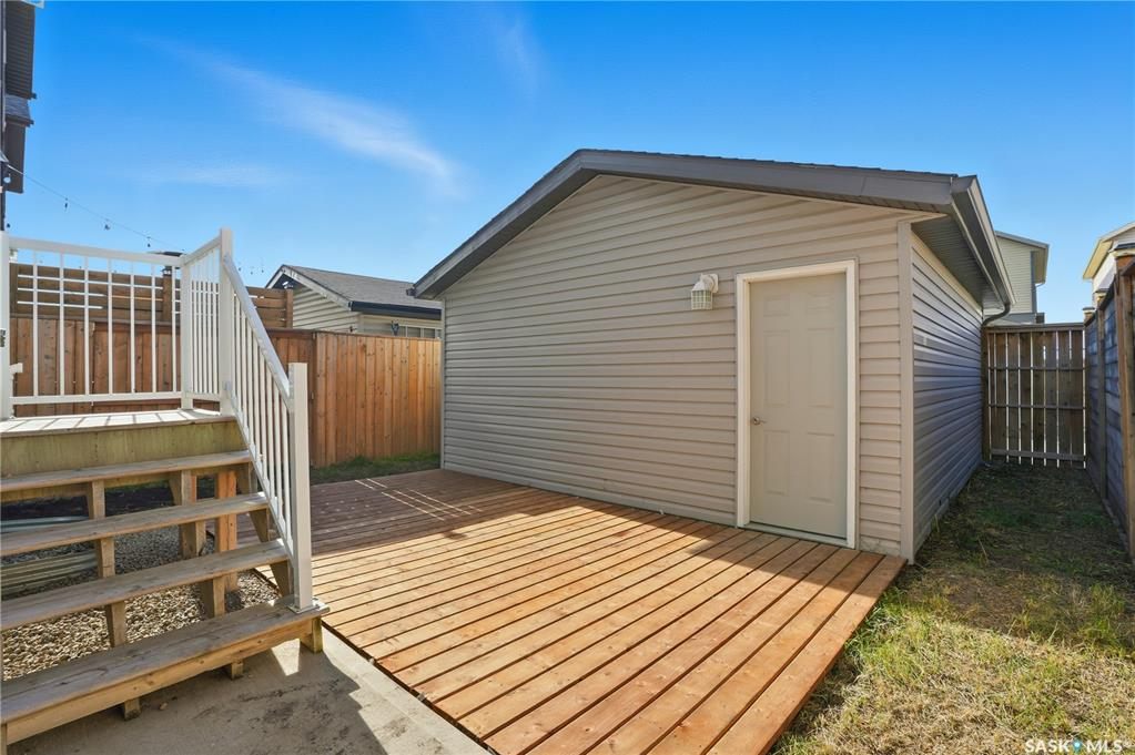 Rosewood双车库独栋带院子·月费80， 235 Rosewood Blvd E #46——Jian Wu 林与唐地产